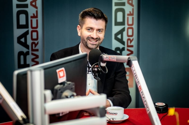 2022_12_16_-_Radio_Wrocław_-_debata_polityczna_-_Krzysztof_Śmiszek.jpg